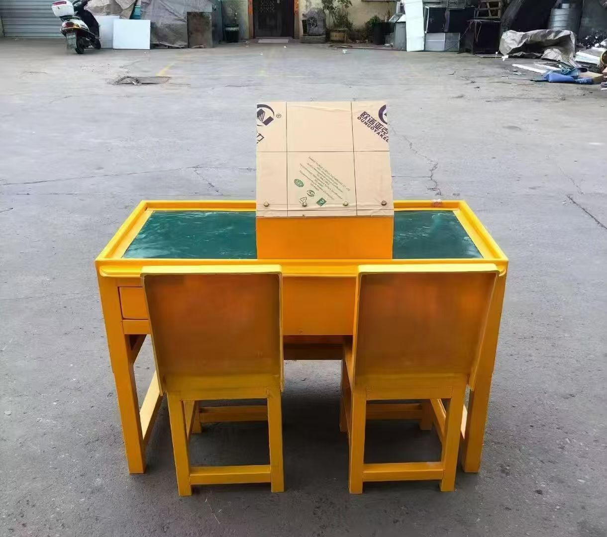 留坝防静电导通桌井下煤矿火工品发放桌：危险品流转的安全守护者